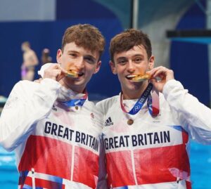 パリ五輪出場決定、英国の男子飛込金メダリスト”トム・デイリー”の愛に溢れた同性婚生活