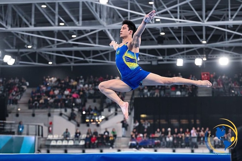 ゲイの体操選手アルトゥール・ノリが3度目の五輪へ